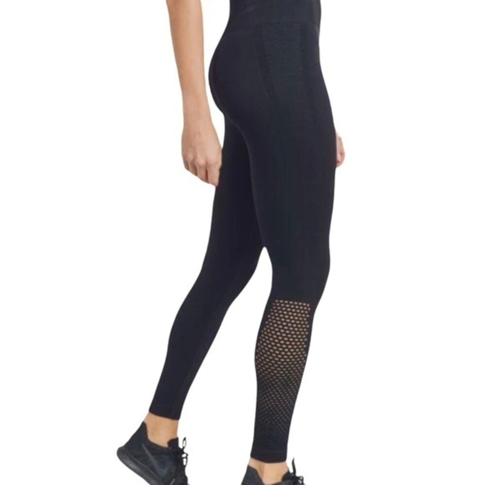 NWT Mono B Perforated & Ribbed Black Tights Leggings, Small - Style APH2682‎